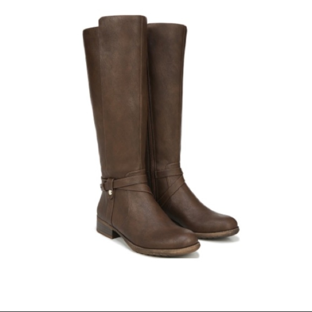 Riding boots